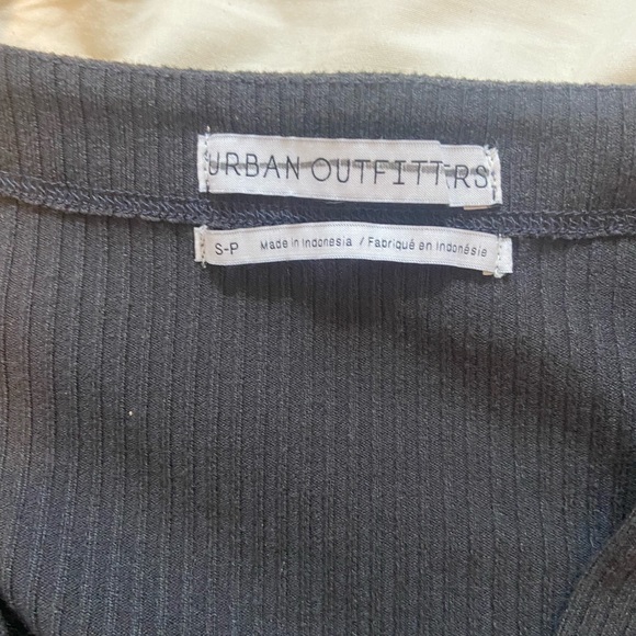 Urban long sleeve crop top - Picture 2 of 4